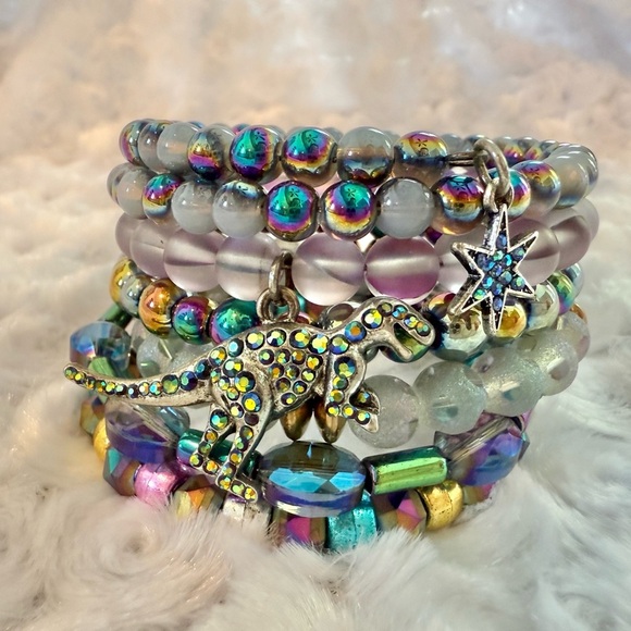 Colorful Dinosaur Charm Handmade Bracelet - Picture 1 of 6